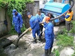 Hút bể phốt tại Long Biên